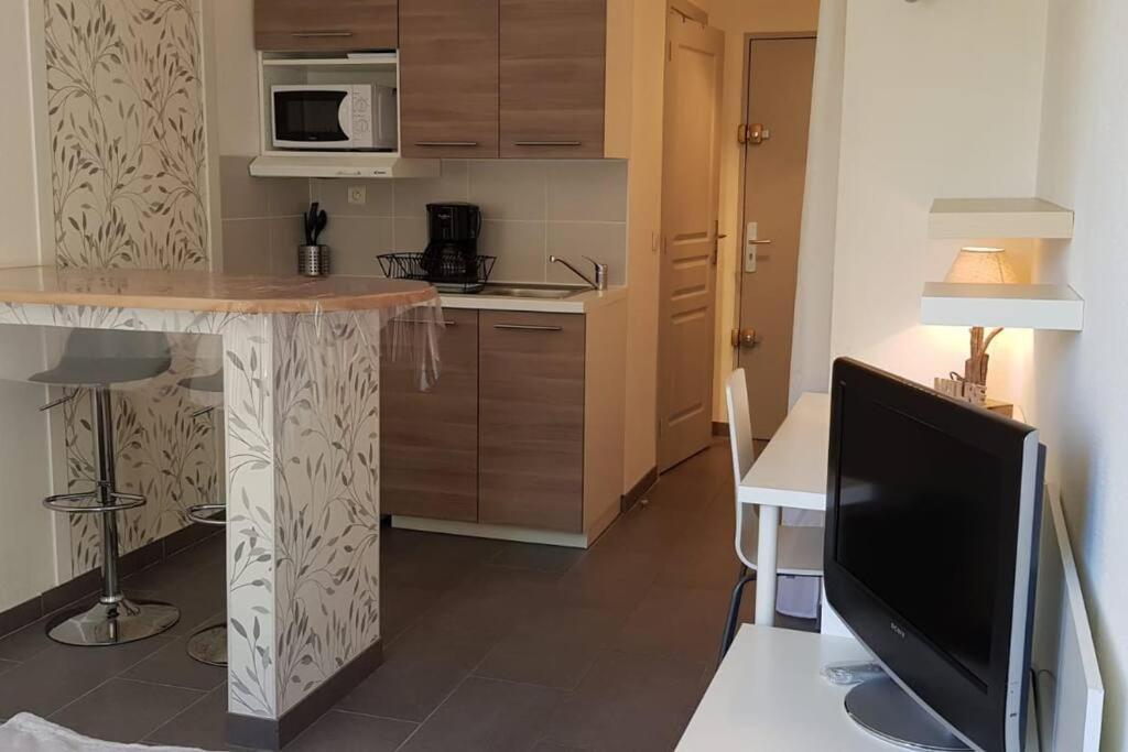 شقة Cosy flat بوسي سان جورْج المظهر الخارجي الصورة